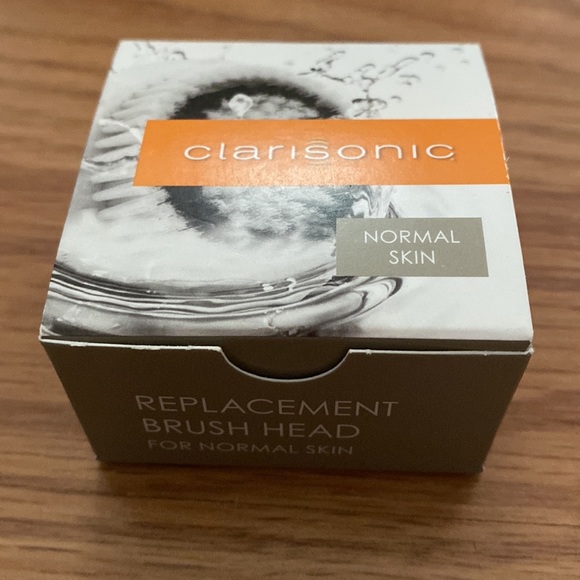 ❤️ Clarisonic Sensitive Cleansing Brush Head New in Box - Picture 8 of 9